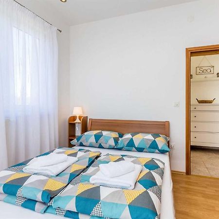 Brzac Holiday Home Olive Garden מראה חיצוני תמונה