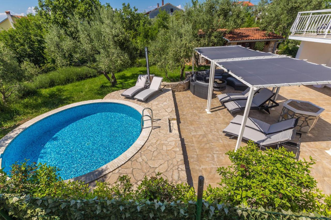 Brzac Holiday Home Olive Garden מראה חיצוני תמונה