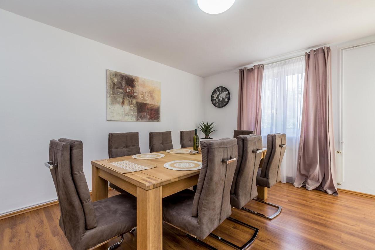 Brzac Holiday Home Olive Garden מראה חיצוני תמונה