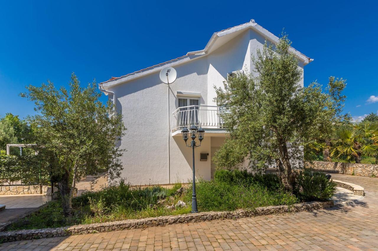 Brzac Holiday Home Olive Garden מראה חיצוני תמונה