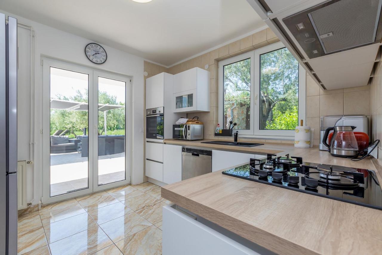 Brzac Holiday Home Olive Garden מראה חיצוני תמונה