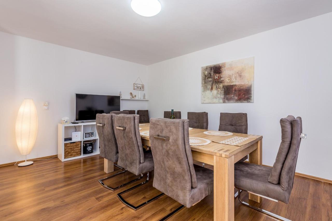 Brzac Holiday Home Olive Garden מראה חיצוני תמונה